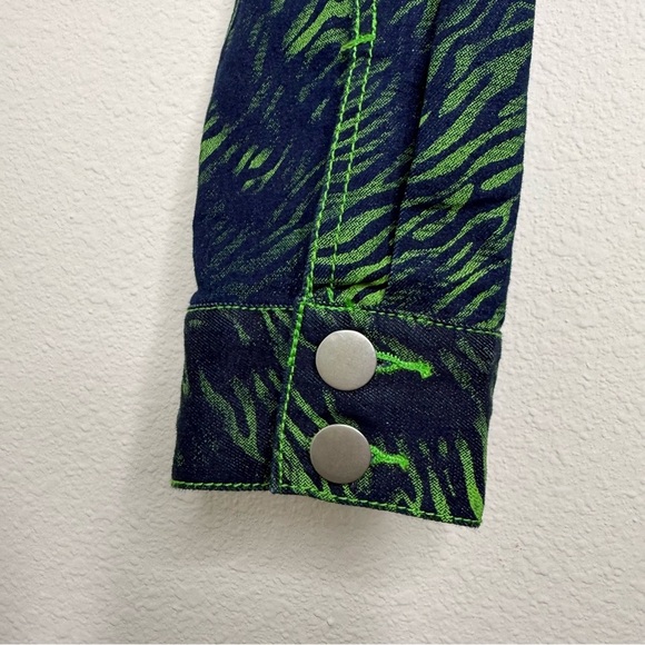 I.AM.GIA Sinead Navy and Green Tiger Cropped Jean Trucker Jacket NWOT - Picture 6 of 15